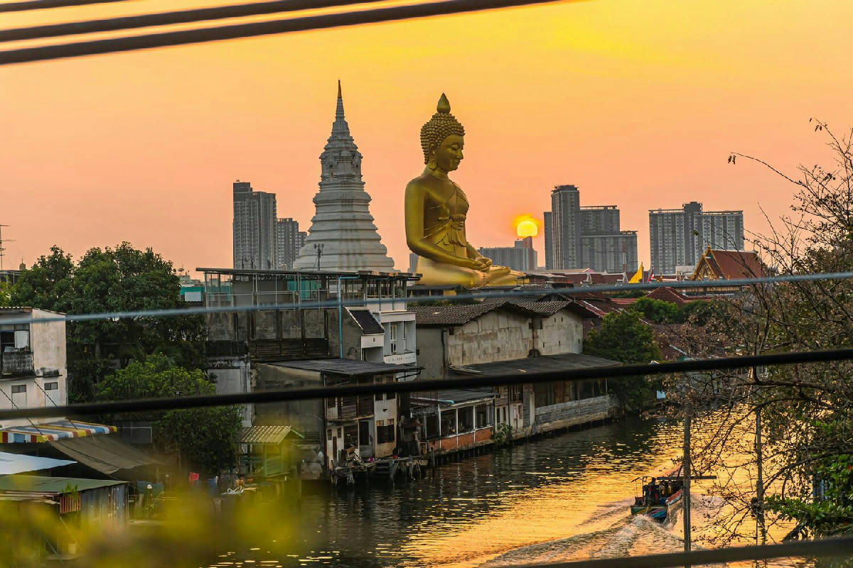 Bangkok come non l'hai mai vista: mercati colorati, skyline imponenti e radici antiche della città