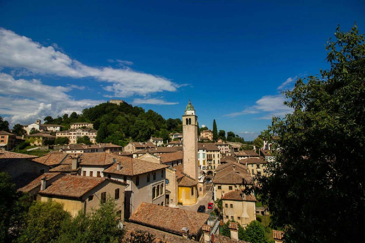 Un borgo veneto tra colline e vigneti che racconta storie di fascino e tempi lontani