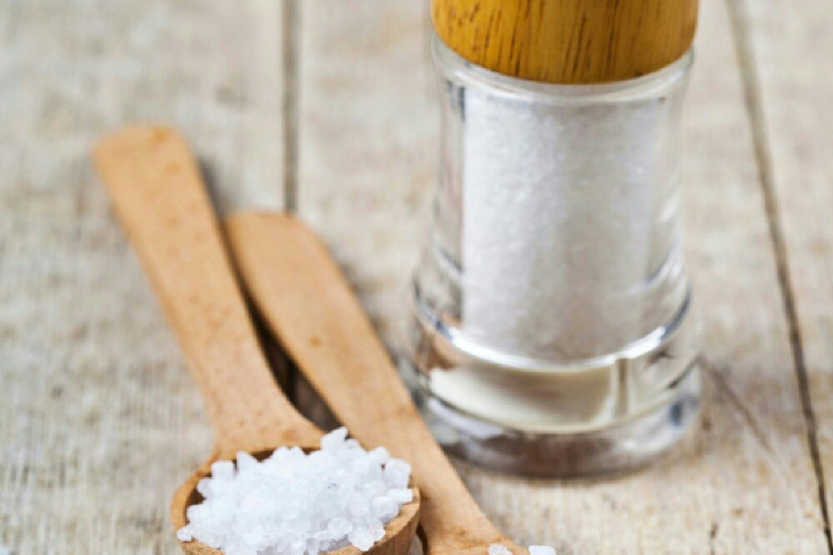 Come raffreddare le bevande in casa senza ghiaccio in meno di 15 minuti con un metodo semplice