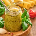 Il finocchietto trasforma il pesto: ecco perché questa ricetta siciliana fa impazzire tutti