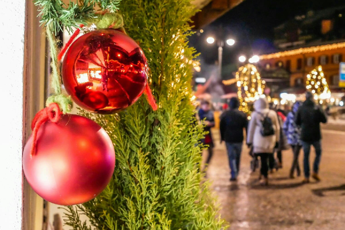 Magia invernale tra le casette di Merano: ecco le immagini più belle dai Mercatini di Natale