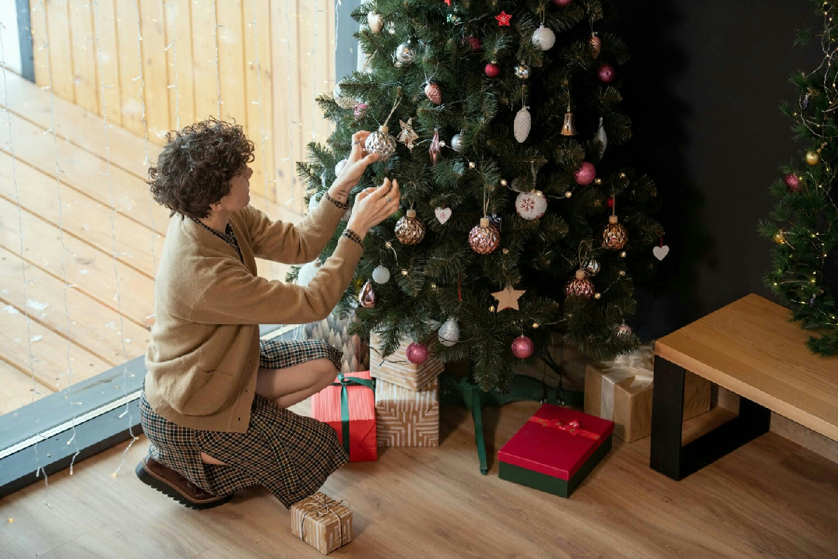 Perché scegliere un albero di Natale naturale o artificiale cambierà il tuo 2025 in modo decisivo